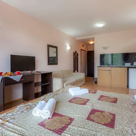 דירה Studio Close To The Beach